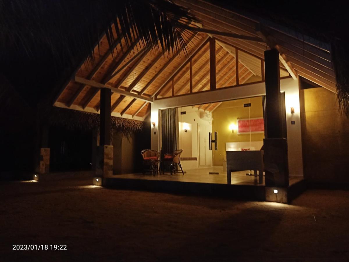 Blue Waves Kite Surfing Beach Resort คัลพิทิยา ภายนอก รูปภาพ