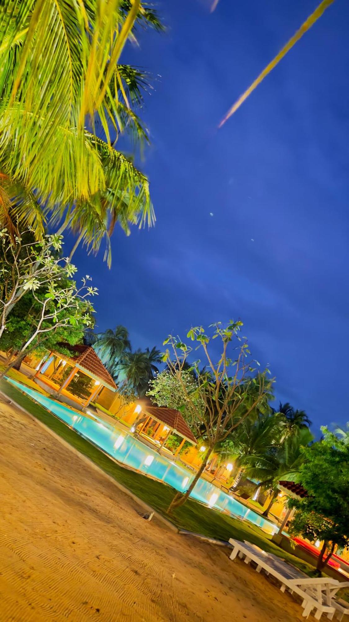 Blue Waves Kite Surfing Beach Resort คัลพิทิยา ภายนอก รูปภาพ